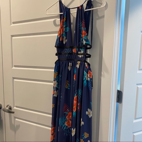 Express Blue Floral Print Maxi Dress - Picture 7 of 7